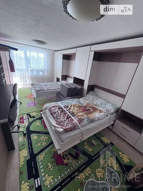 Sale of 2-room apartment 86.8 sq. m. on Mykoly Khvylovogo St. 1 •