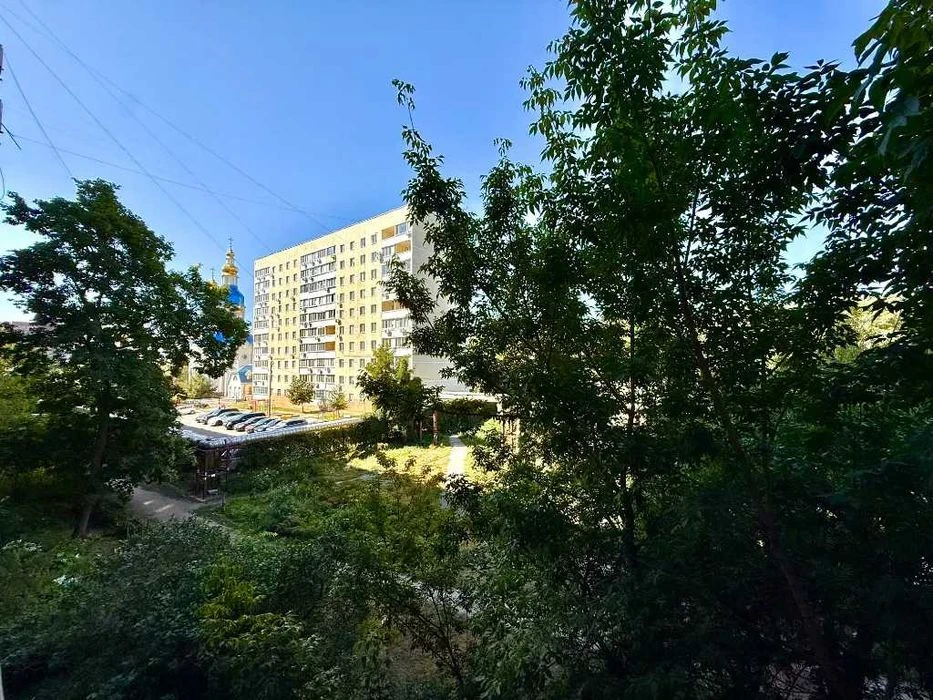 У продажу чудова 2к. квартира, Набережна Перемоги, 60
