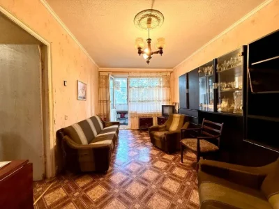 Продам 2к квартиру ж/м Перемога-1 вул. Набережна Перемоги 60