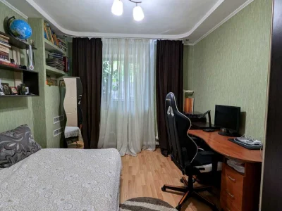Apartment. Kharkiv, Lypovyi Hay St. (Perovskaia)