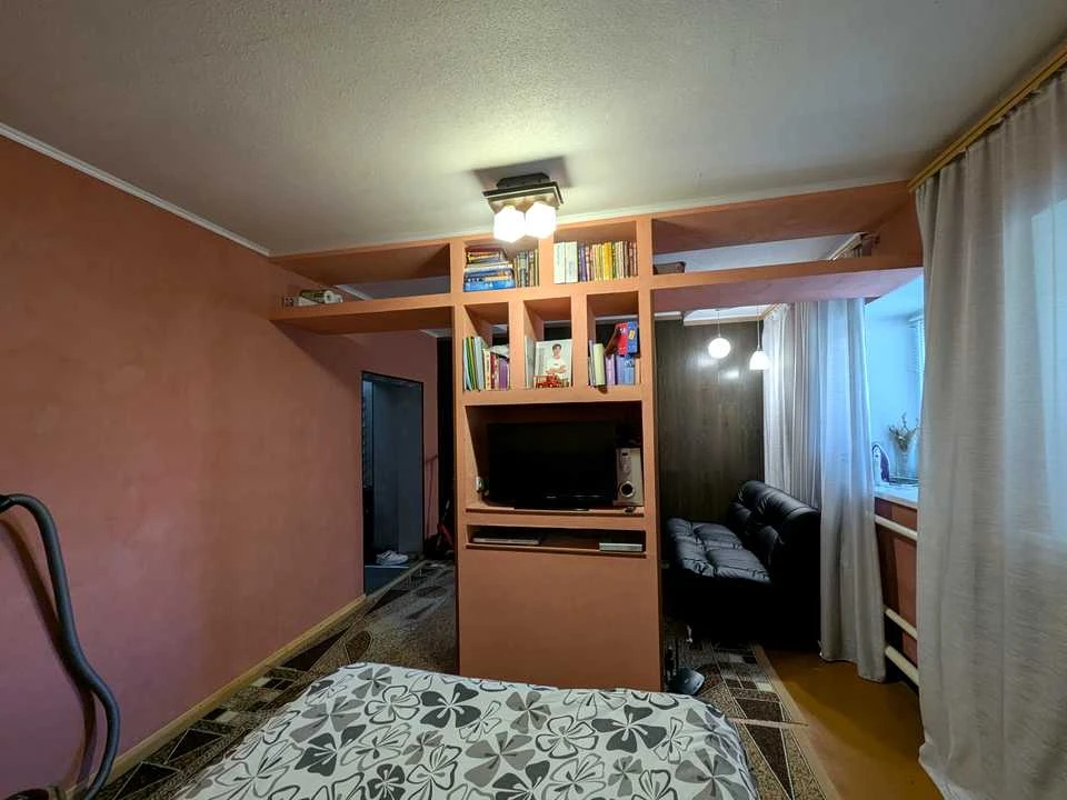 Apartment. Kharkiv, Lypovyi Hay St. (Perovskaia)