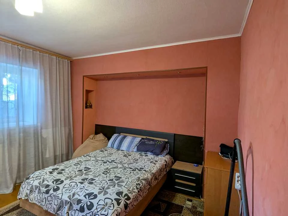 Apartment. Kharkiv, Lypovyi Hay St. (Perovskaia)