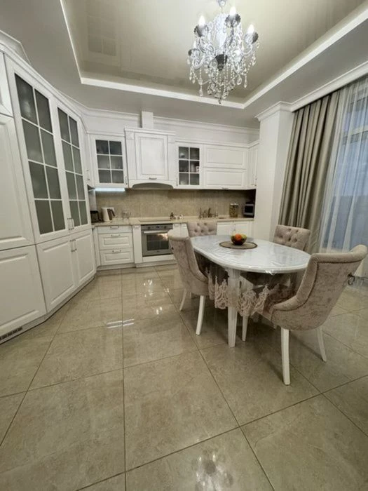 Продам 3 к. трехуровневую квартиру в ЖК Гранд Парк, Маршала