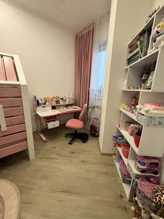 Продам 3 к. трехуровневую квартиру в ЖК Гранд Парк, Маршала
