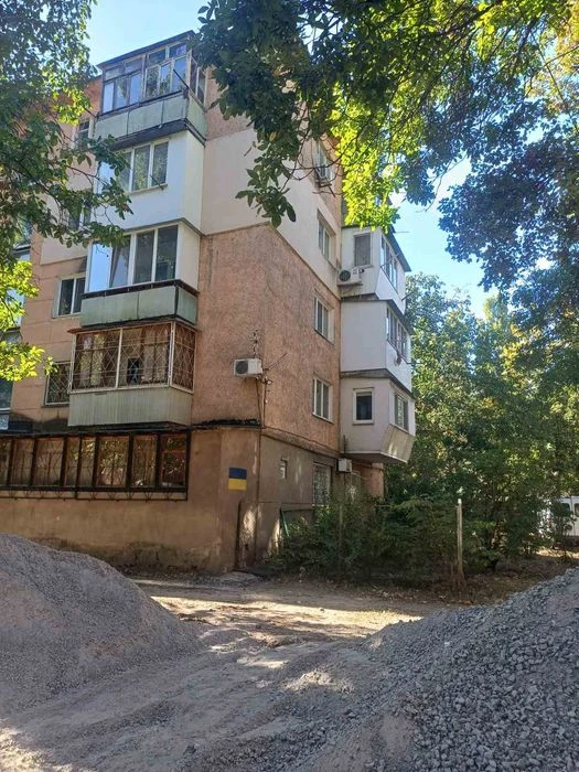 Продам квартиру на Малиновского