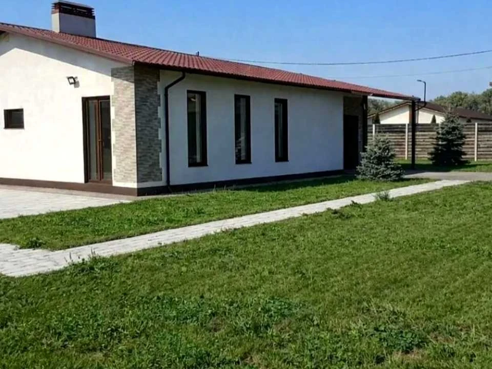 Будинок. Харків, Юрія Кнорозова вул. (Шліхтера)