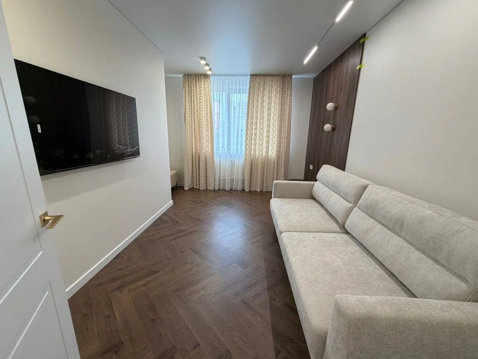 Продаж 2-кімнатна квартира, ЖК "Рауш", Озерна