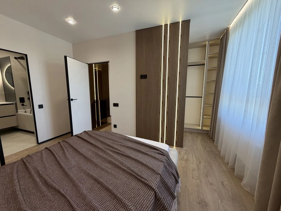Продаж 4-кім. квартири (пентхауса) 132 м.кв., ЖК Avalon Flex