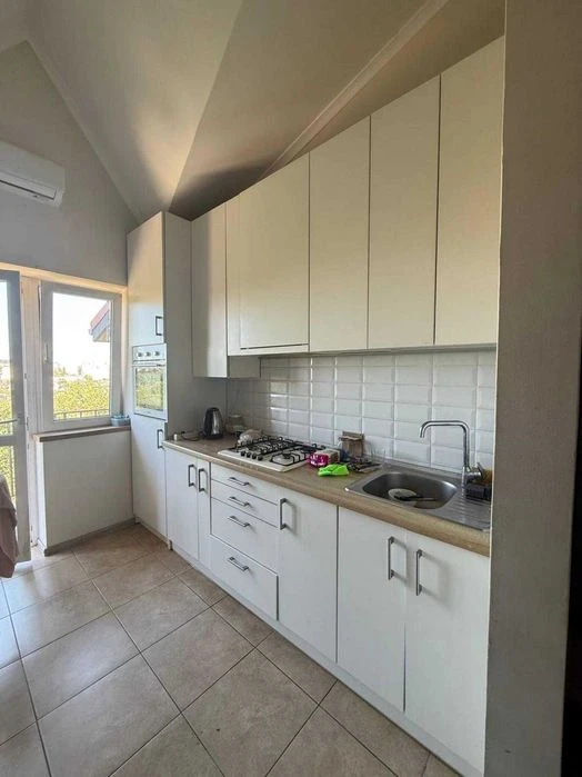 Продаж 1 кімнатної квартири з ремонтом по вулиці Купчинского