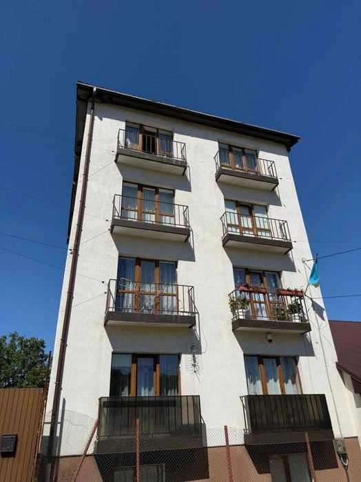 Продаж 1 кімнатної квартири з ремонтом по вулиці Купчинского