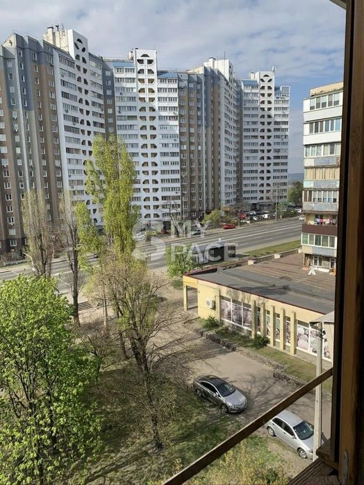 3к 67м з ремонтом Нова Дарниця Харківське шосе Ревуцького Пр