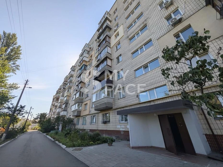 3к 67м з ремонтом Нова Дарниця Харківське шосе Ревуцького Пр