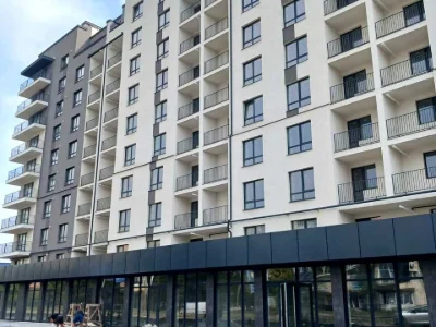 Квартира. Івано-Франківськ, Володимира Івасюка вул., (Будино