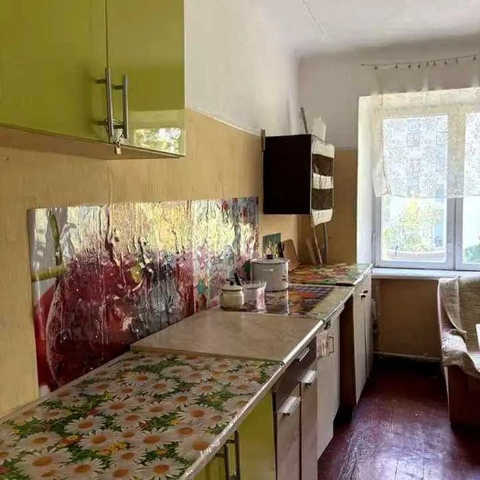 Продаж гостинки 23-го СЕРПНЯ (93295)
