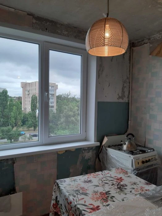 Продам квартиру р-н. Аэропорта.