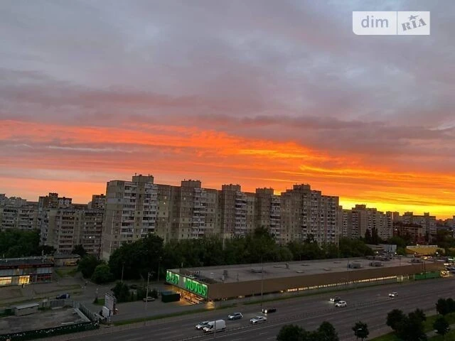 Sale of 2-room apartment 64.3 sq. m on Academician Palladin Avenue