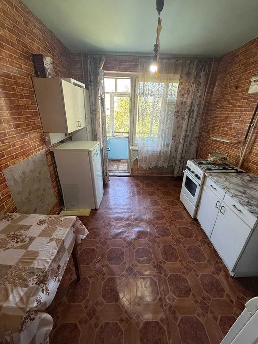 Продаж 1 кв.,вул.Колрдязна 13,42 кв.м,8/9,Центр