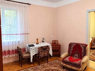 2-кімн. в старому фонді по вул. ШЕПЕТІВСЬКІЙ (р-н пл. Туцрец
