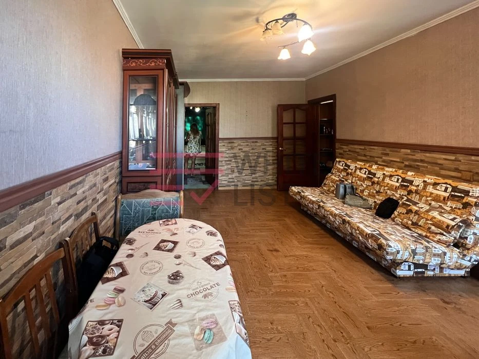 Продаж 2-кім. квартири 43 м.кв., пров. 1-й Герцена