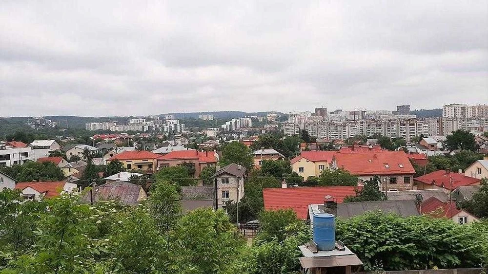 Продаж земельної ділянки на вул. Єрошенка