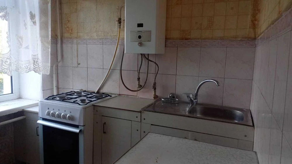 Продам 3х кварттиру в цегляному будинку по ваул.В.Червонія.