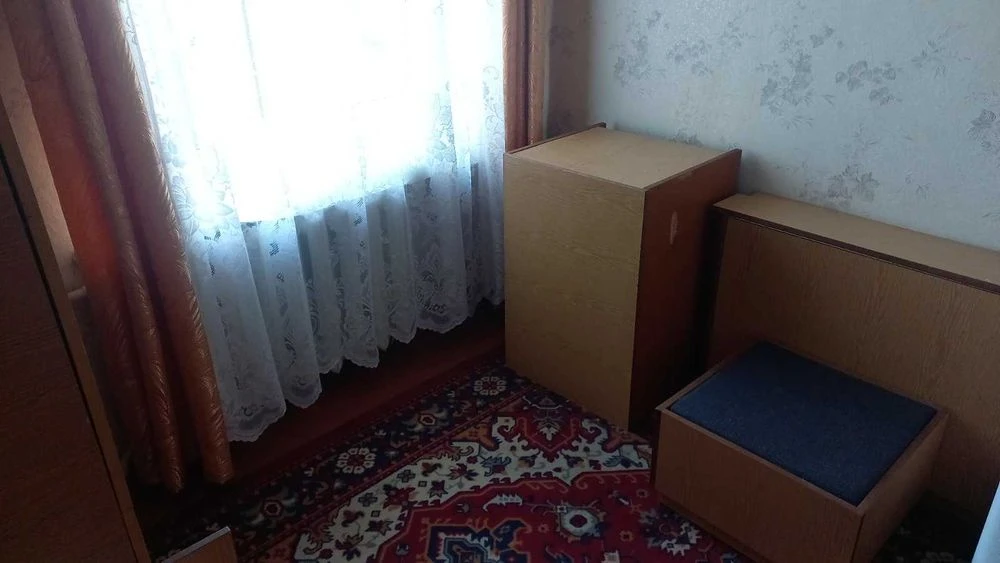 Продам 3х кварттиру в цегляному будинку по ваул.В.Червонія.