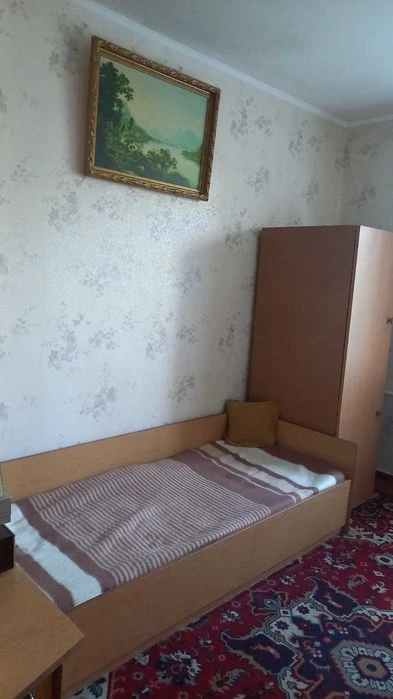 Продам 3х кварттиру в цегляному будинку по ваул.В.Червонія.