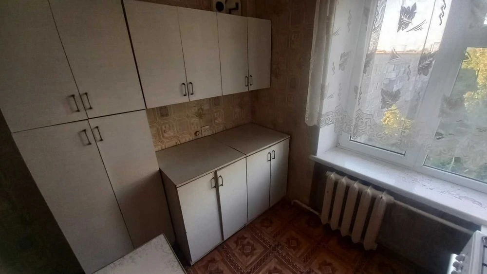 Продам 3х кварттиру в цегляному будинку по ваул.В.Червонія.