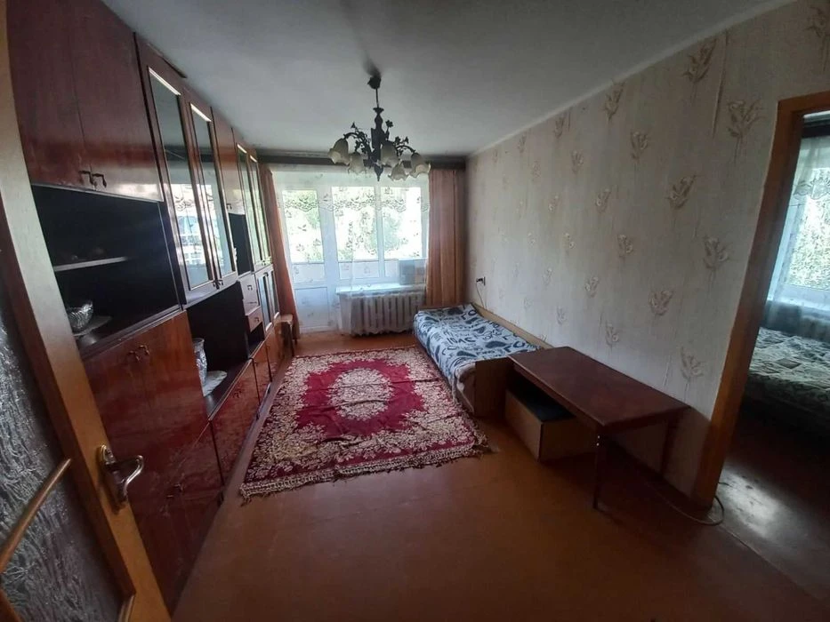 Продам 3х кварттиру в цегляному будинку по ваул.В.Червонія.