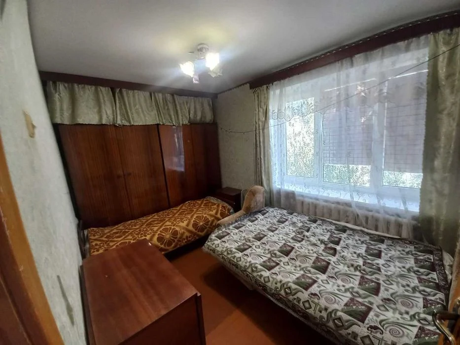 Продам 3х кварттиру в цегляному будинку по ваул.В.Червонія.