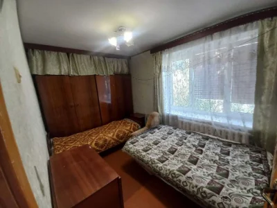 Продам 3х кварттиру в цегляному будинку по ваул.В.Червонія.