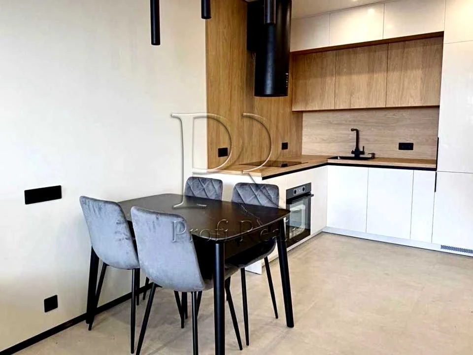 Apartment. Kyiv, Tadeya Rylsky Blvd.