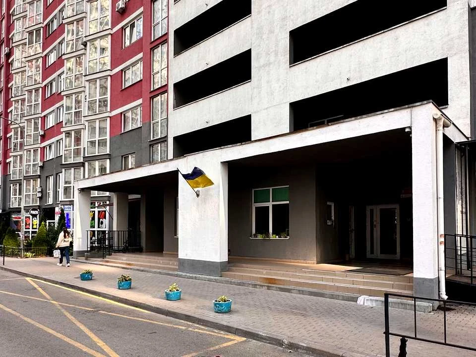Квартира. Київ, Драгоманова вул.