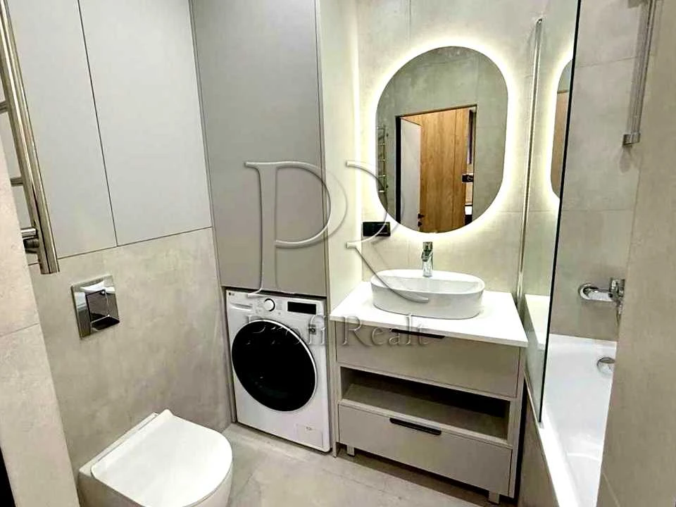 Apartment. Kyiv, Tadeya Rylsky Blvd.