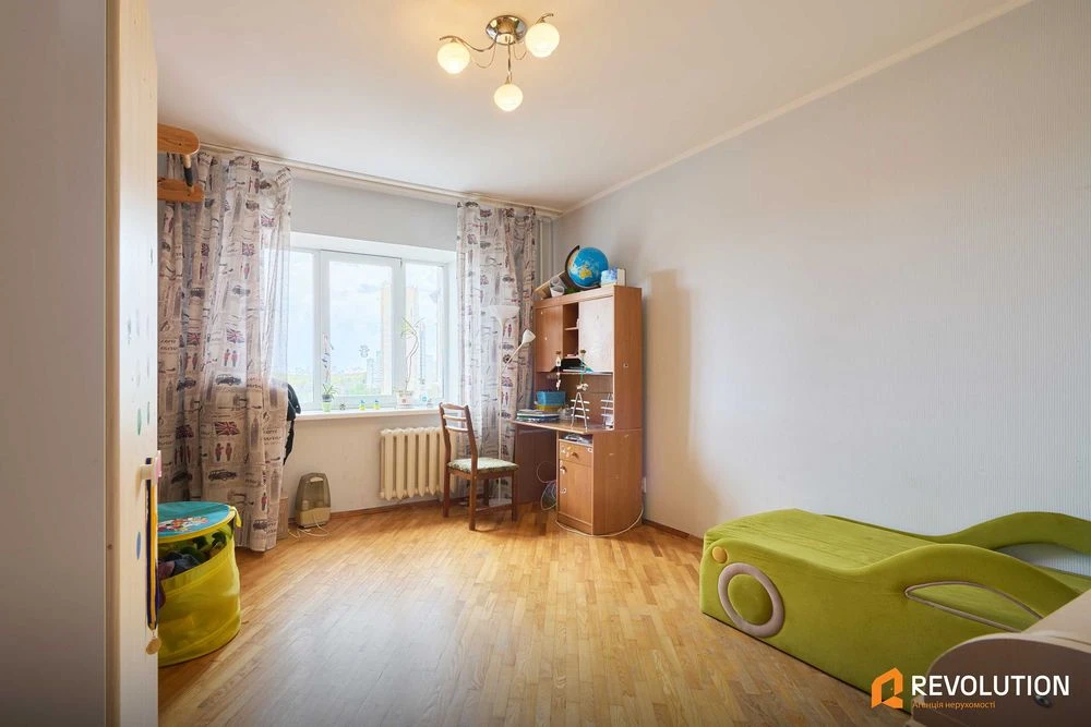 Без комісії. Продаж 3к квартири 94.1м2, пр.Науки 62-А Голосі