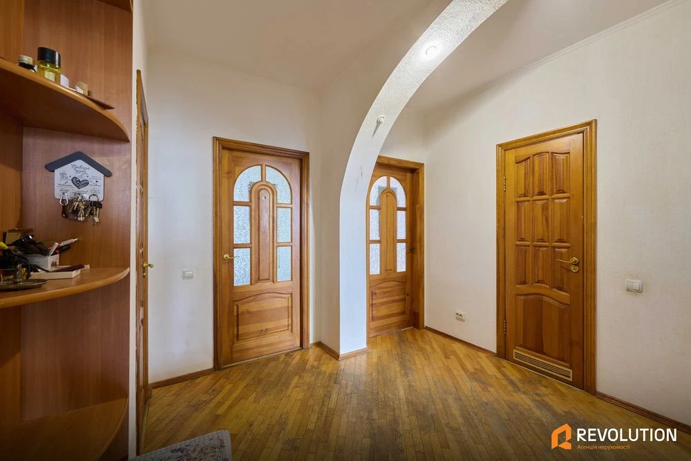 Без комісії. Продаж 3к квартири 94.1м2, пр.Науки 62-А Голосі