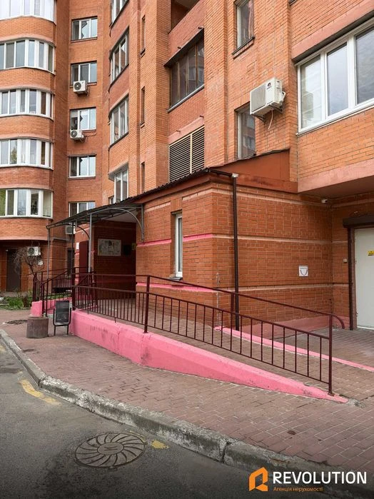 Без комісії. Продаж 3к квартири 94.1м2, пр.Науки 62-А Голосі