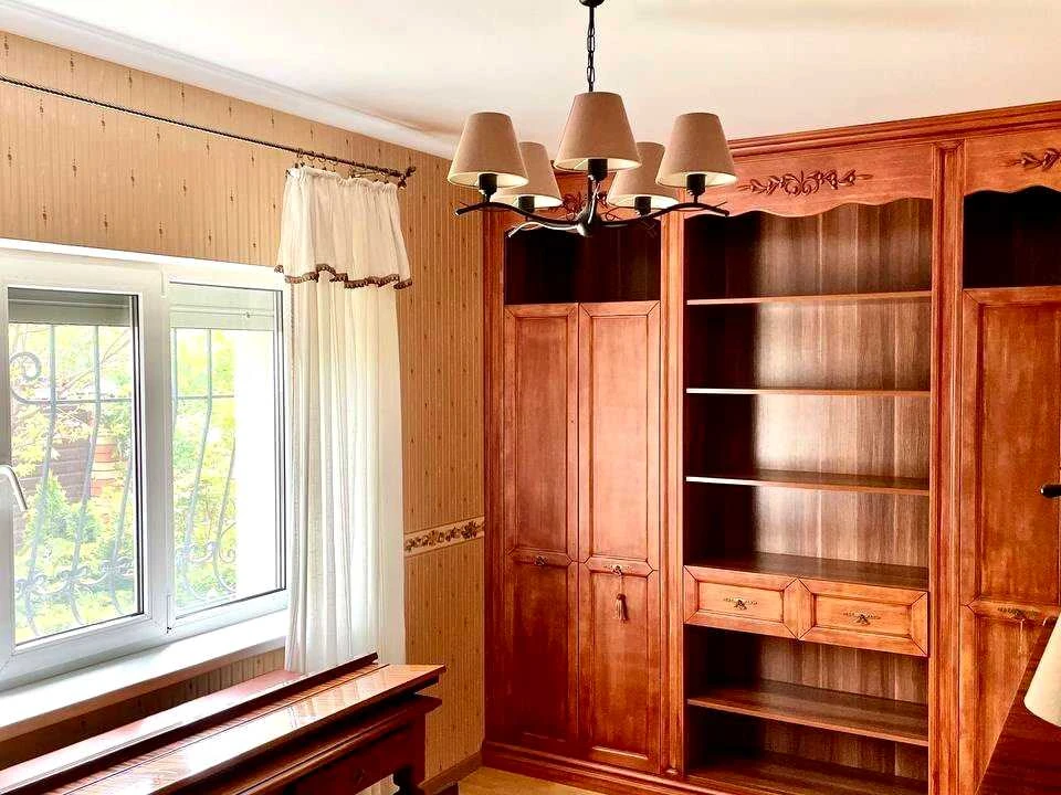 Будинок. Київ, 80-та Садова вул.