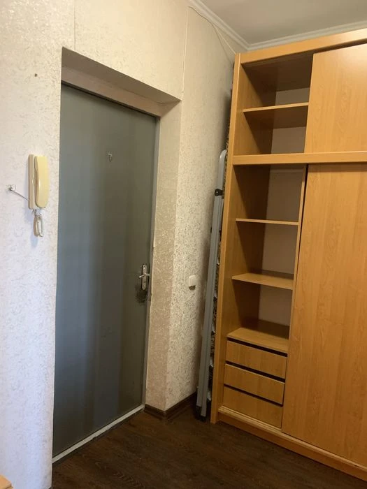 Змінена ціна!!Продам 1кімн.велику квартиру на Черемушках