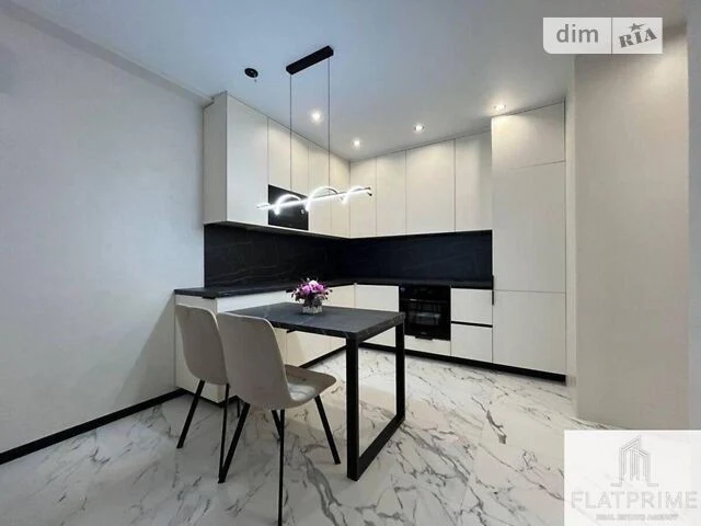 Продаж 1к квартири 41.2 кв. м на вул. Михайла Максимовича 26