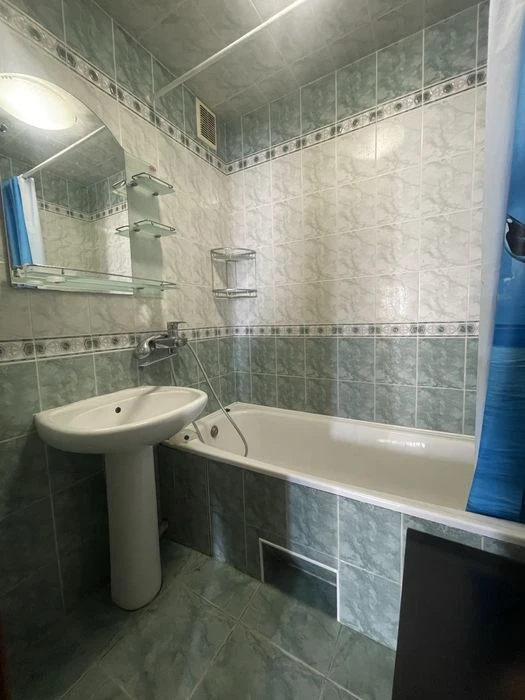 Продам 3-х ком квартиру на Таирова, проспект Небесной Сотни