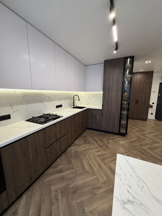 Продаю 1,5кімнатну квартиру в центрі міста