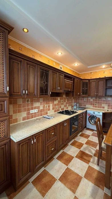 Продам 3-кім квартиру в новобудові, вул. Незалежності. Поста