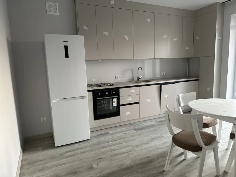 Продаж нової 2-х кімнатної ,з газом/75кв