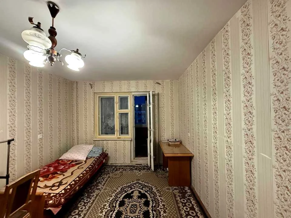 Квартира. Київ, Анни Ахматової вул.