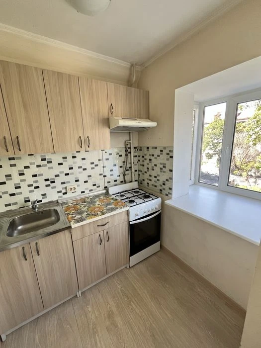 Продаж 3 кім кв по вул. Олексіівський, 14.