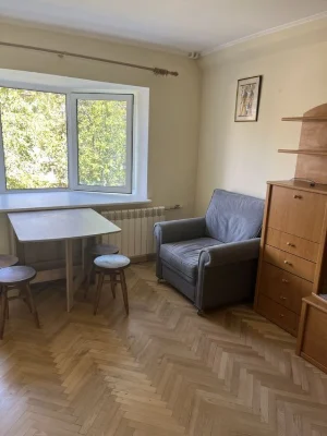 Продаж 3 кім кв по вул. Олексіівський, 14.