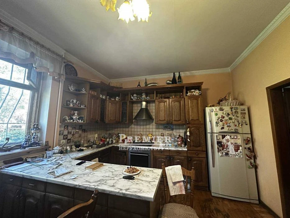 Дом с бассейном + Участок 10 соток на  Таирова