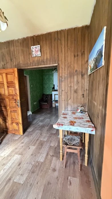 Продам 1/2 частину будинку 77м2, метро Метробудівників.