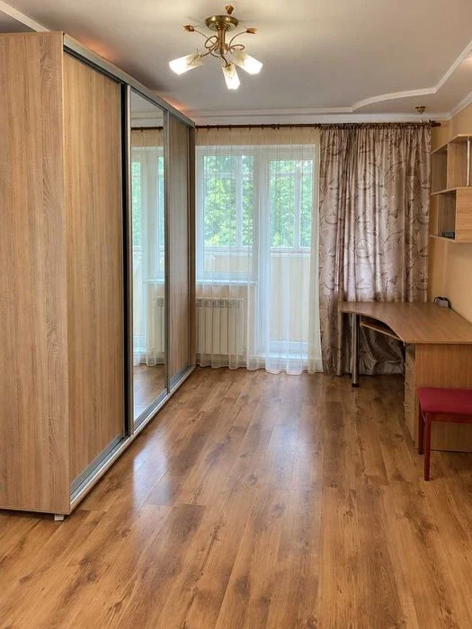 Продам 1к квартиру р-н ХТЗ Метро.